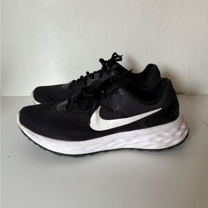 Nike Revolution 6 Women’s Sneakers